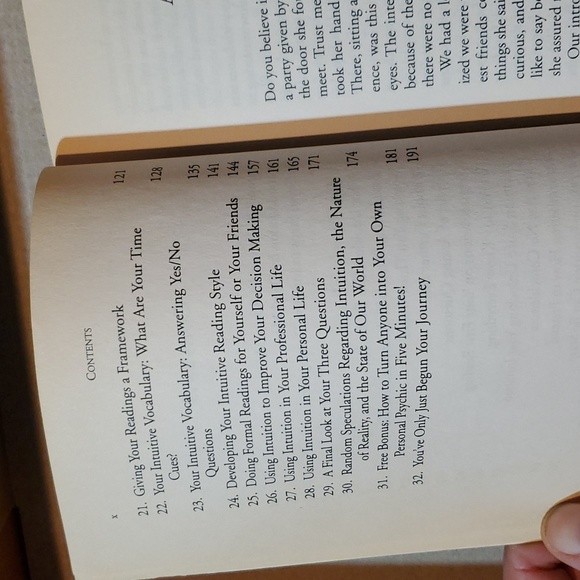 2/$8 📚 Practical Intuition Laura Day Paperback book - Picture 11 of 12